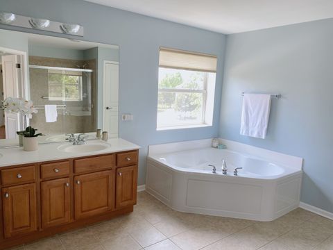 Tiny photo for 1329 Turnberry Lane, Mundelein, IL 60060 (MLS # 12482423)