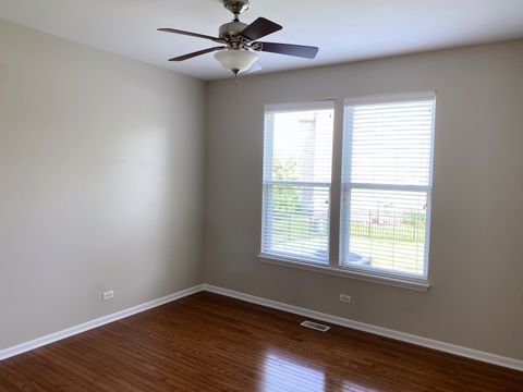 Tiny photo for 1329 Turnberry Lane, Mundelein, IL 60060 (MLS # 12482423)