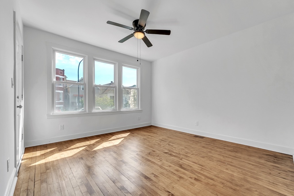 1330 S 49th Avenue 2