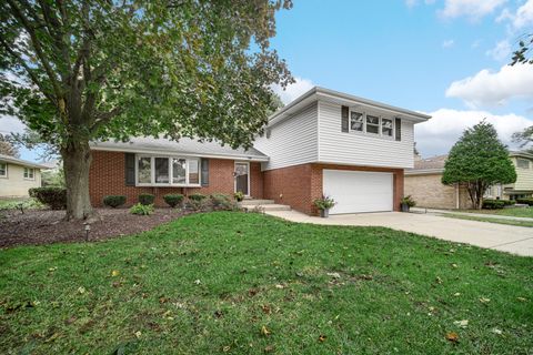 Tiny photo for 529 Birch Street, Itasca, IL 60143 (MLS # 12502967)