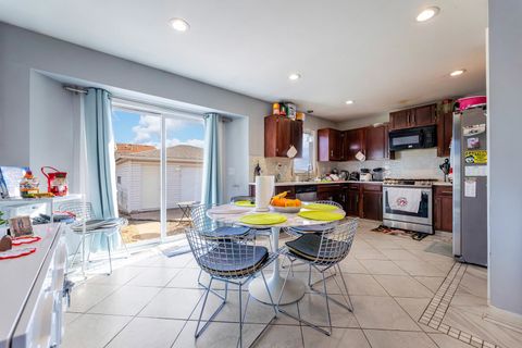 Tiny photo for 1712 Mandan Village Drive, Plainfield, IL 60586 (MLS # 12555169)