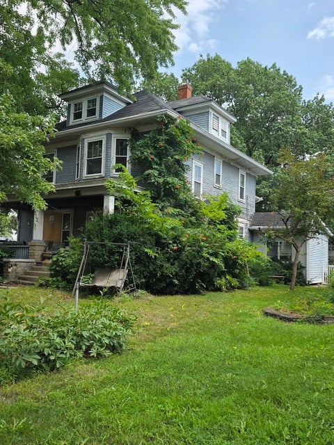 Photo of 912 Locust Street, Sterling, IL 61081 (MLS # 12740028)