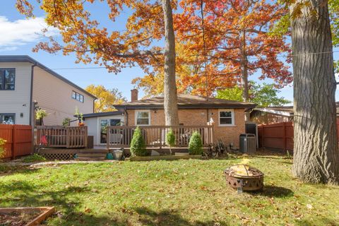Tiny photo for 1013 Longaker Road, Northbrook, IL 60062 (MLS # 12503985)