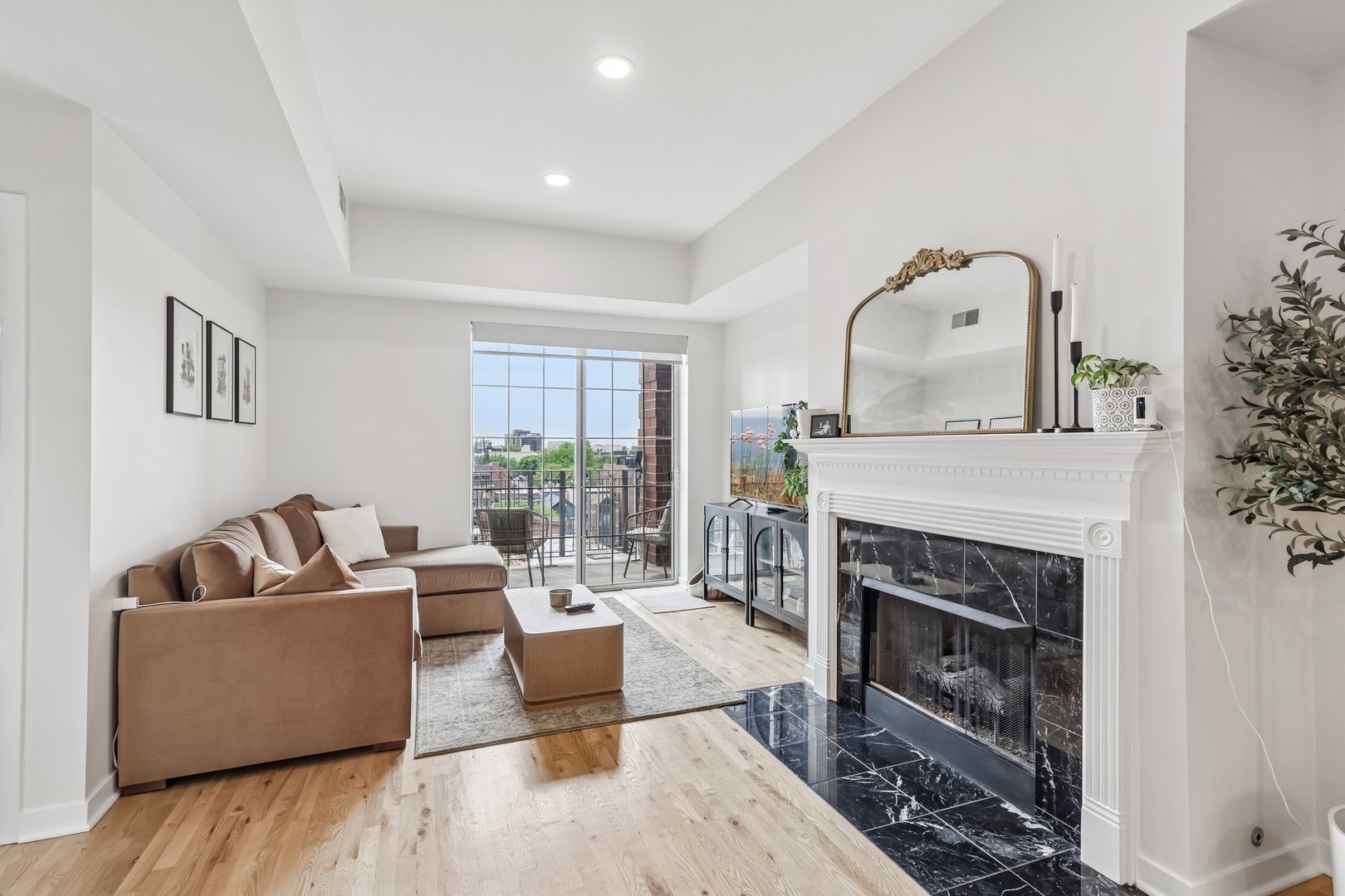 1515 N Wells Street 7A