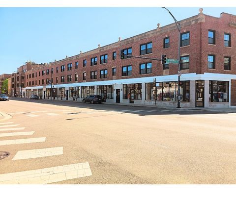 5036 N Lincoln Avenue Chicago IL 60625