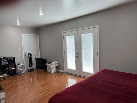 Tiny photo for 3908 N Bernard Street, Chicago, IL 60618 (MLS # 12440552)