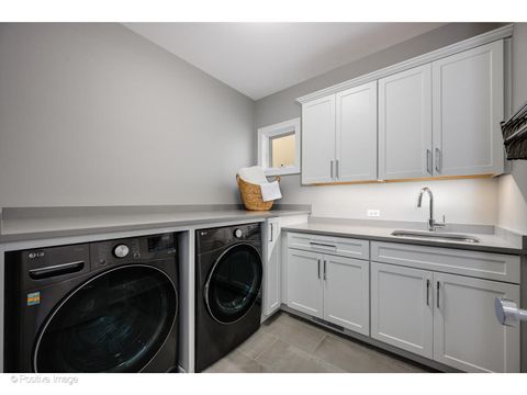 Tiny photo for 2107 W Bradley Place, Chicago, IL 60618 (MLS # 12520914)
