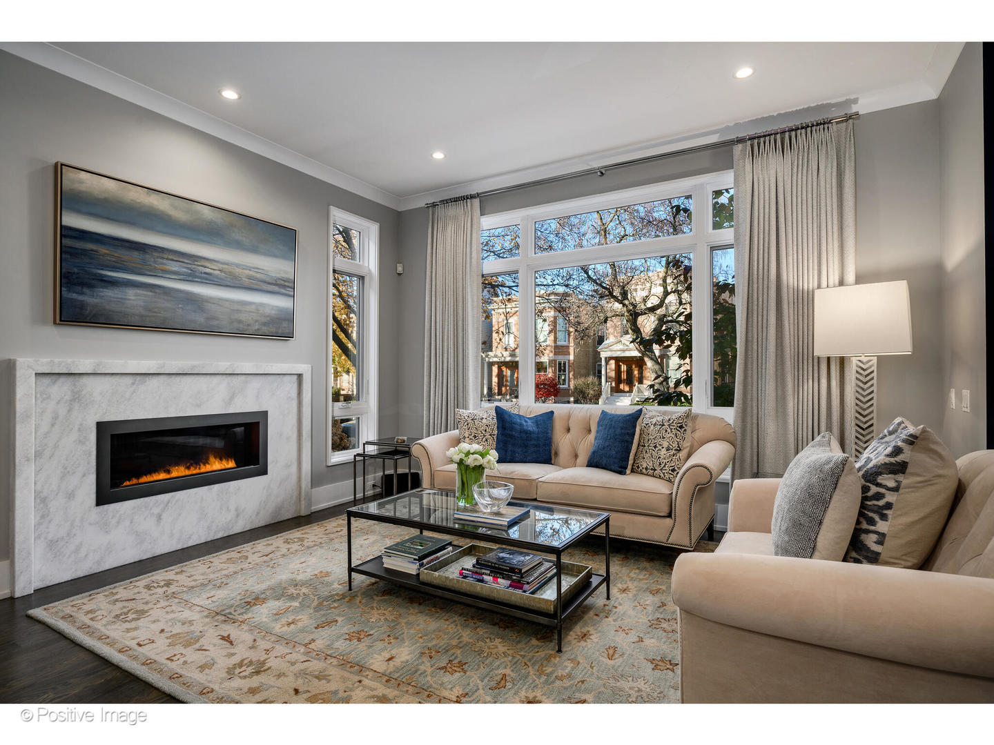 2107 W Bradley Place