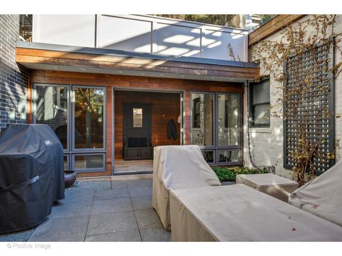 Tiny photo for 2107 W Bradley Place, Chicago, IL 60618 (MLS # 12520914)