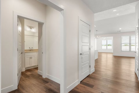 Tiny photo for 5 FRANK Court, Leclaire, IA 52753 (MLS # 12550640)