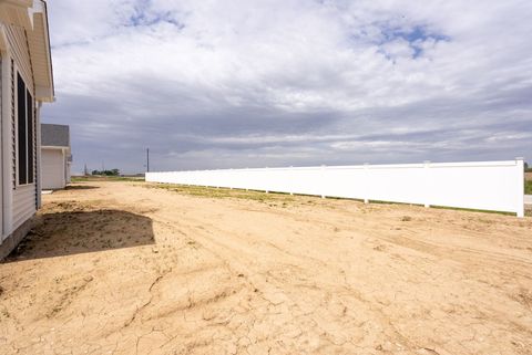 Tiny photo for 5 FRANK Court, Leclaire, IA 52753 (MLS # 12550640)
