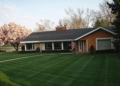 22 Greencroft Drive Champaign IL 61821