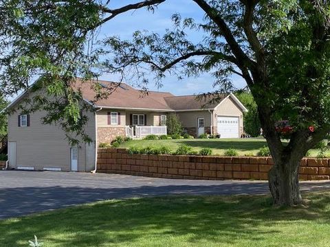 Photo of 9699 Il Route 84, Savanna, IL 61074 (MLS # 12681668)