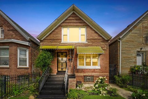 Photo of 3546 W Hirsch Street, Chicago, IL 60651 (MLS # 12447049)