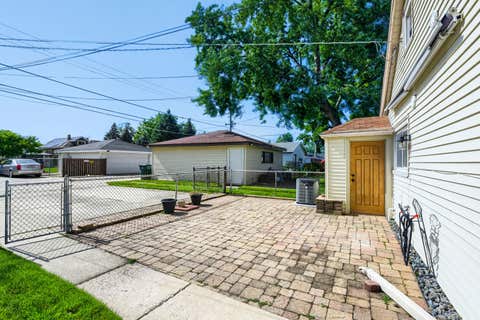 Tiny photo for 4142 Oak Park Avenue, Stickney, IL 60402 (MLS # 12685542)