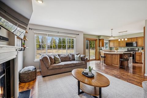 Tiny photo for 6 Morningside Court, Lake In The Hills, IL 60156 (MLS # 12546450)