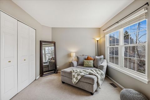 Tiny photo for 6 Morningside Court, Lake In The Hills, IL 60156 (MLS # 12546450)