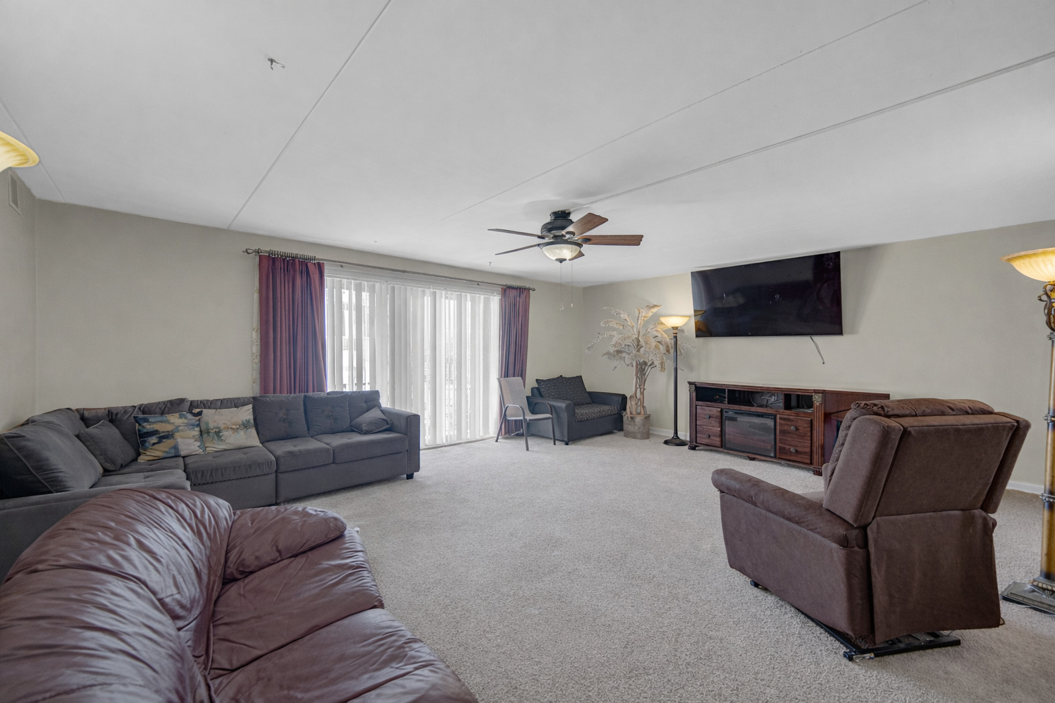 18559 Escanaba Avenue 201