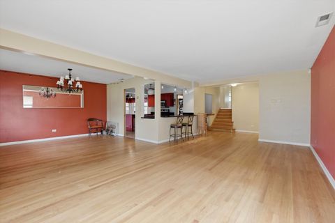 Tiny photo for 814 N GREENWOOD Avenue, Park Ridge, IL 60068 (MLS # 12633676)