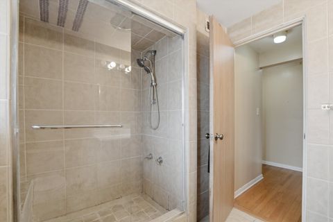 Tiny photo for 814 N GREENWOOD Avenue, Park Ridge, IL 60068 (MLS # 12633676)