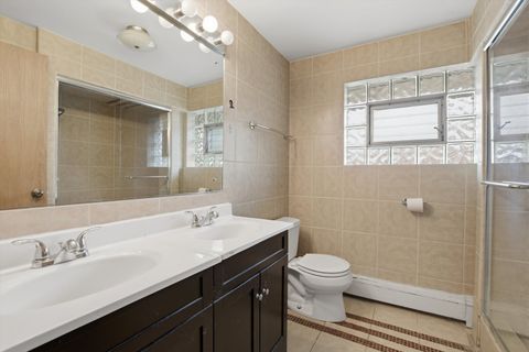 Tiny photo for 814 N GREENWOOD Avenue, Park Ridge, IL 60068 (MLS # 12633676)