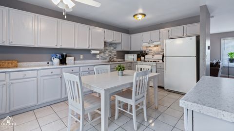 Tiny photo for 2870 Dorothy Drive, Aurora, IL 60504 (MLS # 12450441)