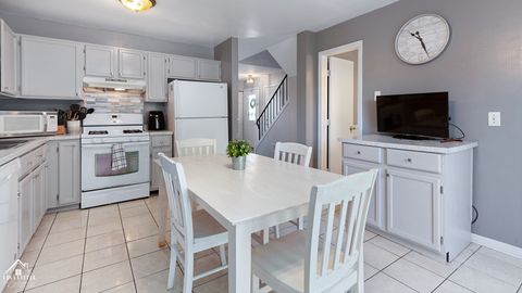 Tiny photo for 2870 Dorothy Drive, Aurora, IL 60504 (MLS # 12450441)