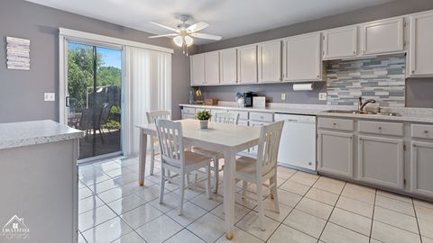 Tiny photo for 2870 Dorothy Drive, Aurora, IL 60504 (MLS # 12450441)