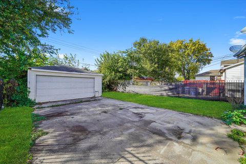 Tiny photo for 1430 S 10th Avenue, Maywood, IL 60153 (MLS # 12499284)