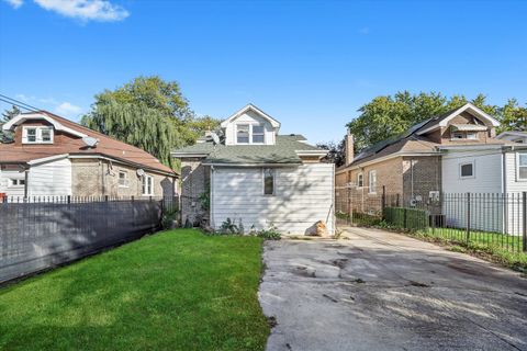 Tiny photo for 1430 S 10th Avenue, Maywood, IL 60153 (MLS # 12499284)