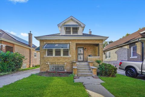 Tiny photo for 1430 S 10th Avenue, Maywood, IL 60153 (MLS # 12499284)