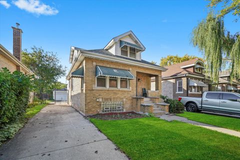 Tiny photo for 1430 S 10th Avenue, Maywood, IL 60153 (MLS # 12499284)