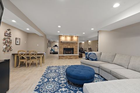 Tiny photo for 17140 Austin Lane, Orland Park, IL 60467 (MLS # 12497448)