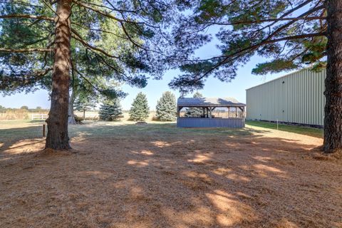 Tiny photo for 8449 Hickory Hills Road, Rock Falls, IL 61071 (MLS # 12487862)