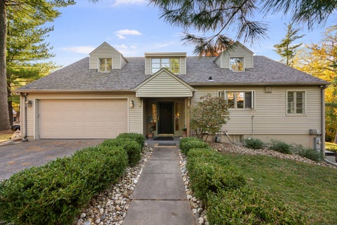 Photo of 2120 31st Avenue, Rock Island, IL 61201 (MLS # 12798201)