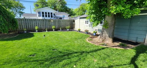 Tiny photo for 1727 W 69th St Street, Davenport, IA 52806 (MLS # 100000217)