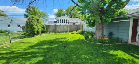 Tiny photo for 1727 W 69th St Street, Davenport, IA 52806 (MLS # 100000217)