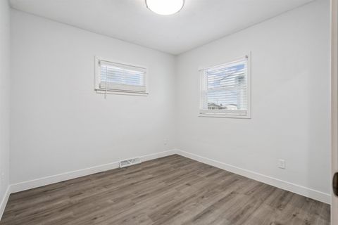 Tiny photo for 1727 W 69th St Street, Davenport, IA 52806 (MLS # 100000217)