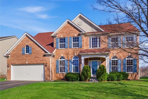 1718 Belcourt Lane Elgin IL 60120