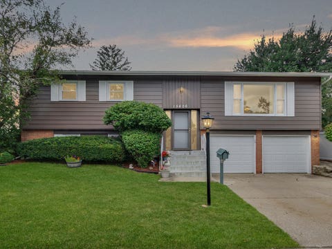 Photo of 15406 Las Flores Lane, Oak Forest, IL 60452 (MLS # 12725065)