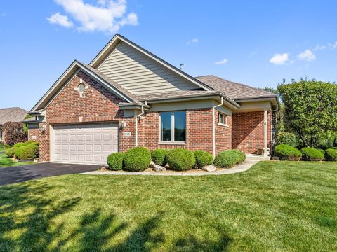 Photo of 20530 Torrey Court, Frankfort, IL 60423 (MLS # 12485519)