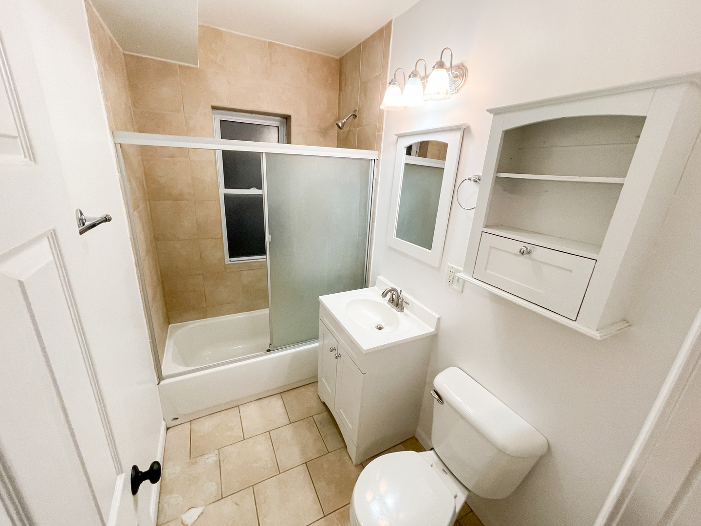 1957 W Waveland Avenue 1