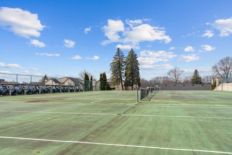 Tiny photo for 917 Vose Drive #304, Gurnee, IL 60031 (MLS # 12448673)
