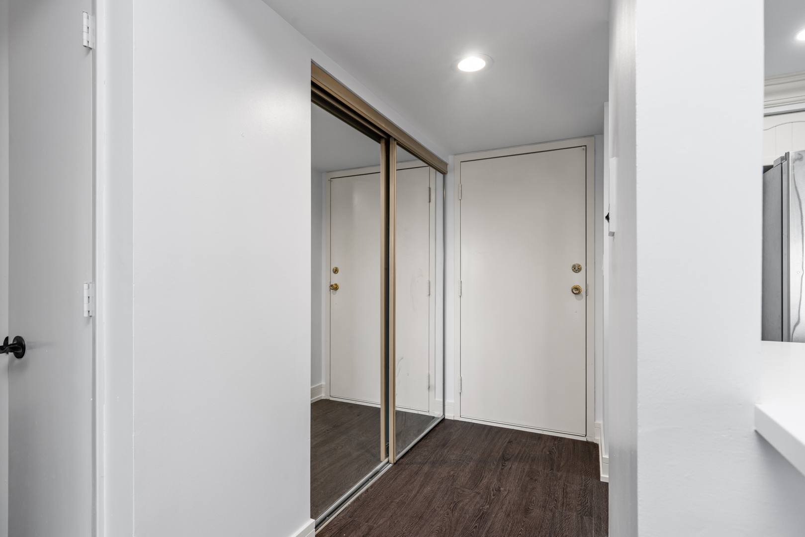 917 Vose Drive 304