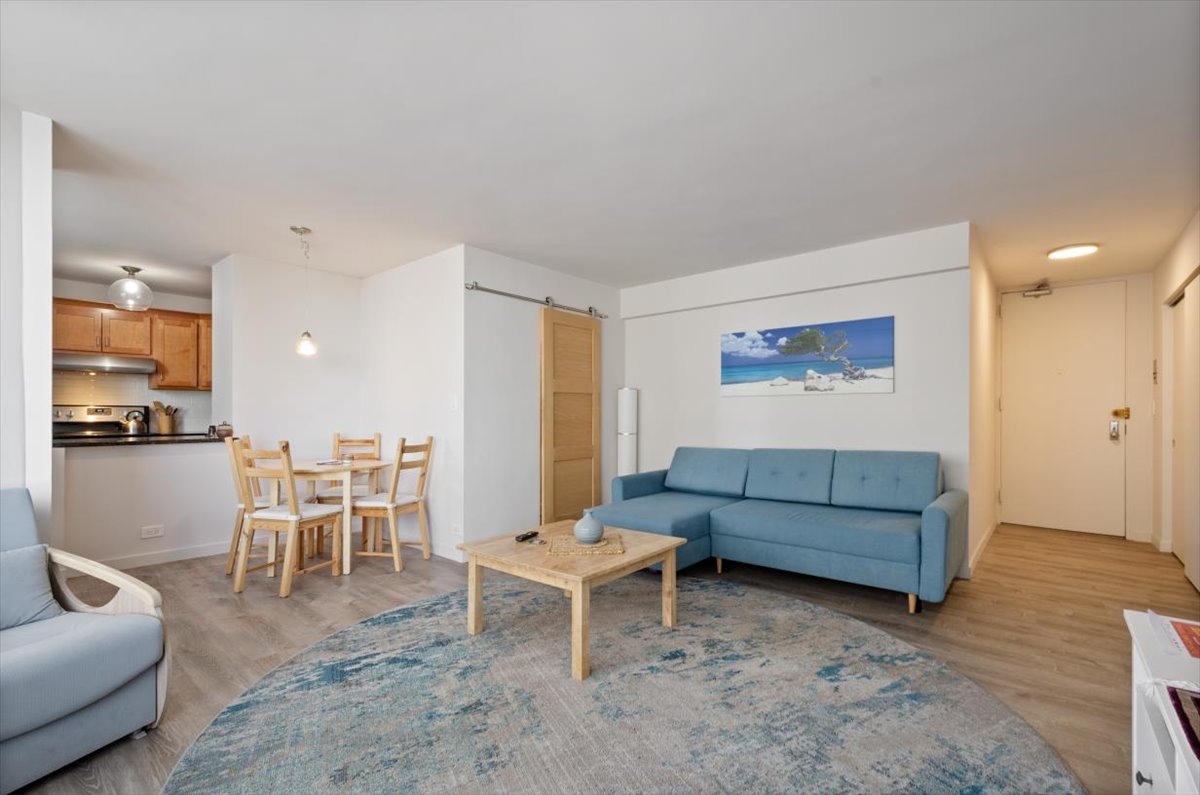 5701 N Sheridan Road 16C