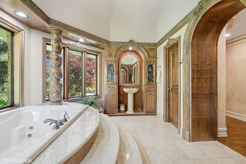 Tiny photo for 33 Ketterling Court, North Barrington, IL 60010 (MLS # 12575034)