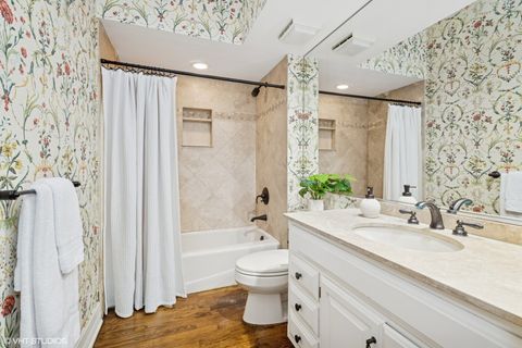 Tiny photo for 33 Ketterling Court, North Barrington, IL 60010 (MLS # 12575034)