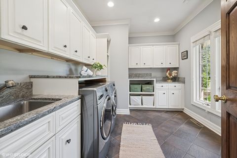 Tiny photo for 33 Ketterling Court, North Barrington, IL 60010 (MLS # 12575034)