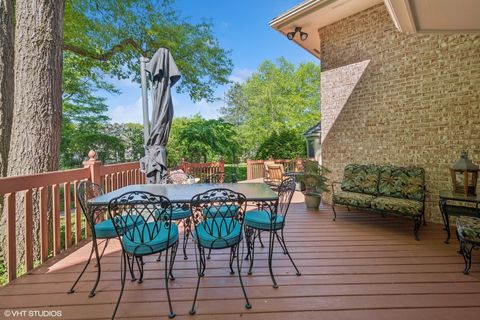 Tiny photo for 33 Ketterling Court, North Barrington, IL 60010 (MLS # 12575034)