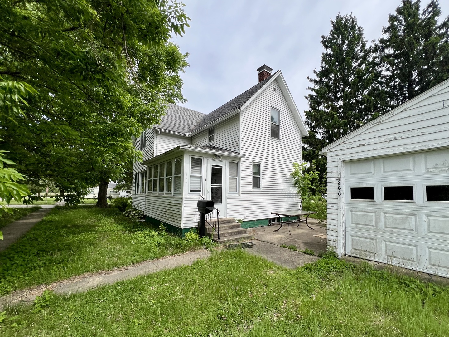 866 E Center Street